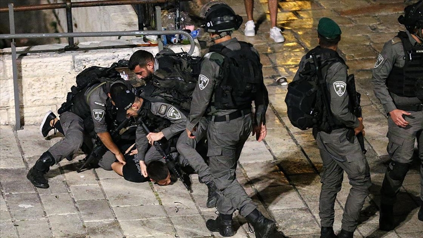 Filistinli Gence George Floyd Muamelesi