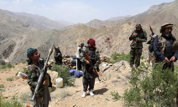 1000 Afgan Askeri Tacikistan'a Kaçtı