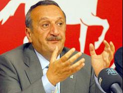 Ağar, "Yolsuzluk" İddialarına Çıldırdı