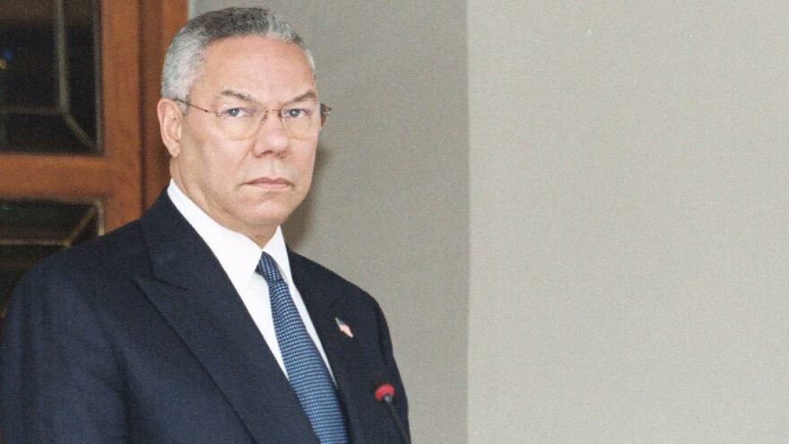 Colin Powell Öldü