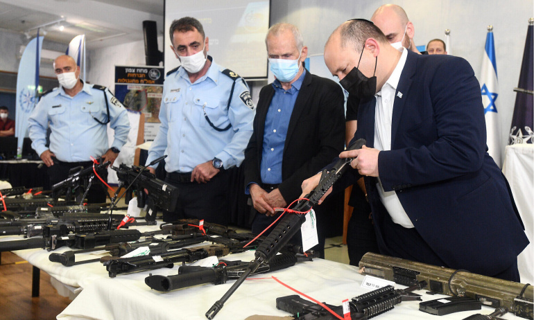 İsrail'de Sivil Yoktur :  İsrail'de Silah Satışları Fırladı