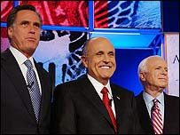 Başkan Adayları Birbirine Düştü