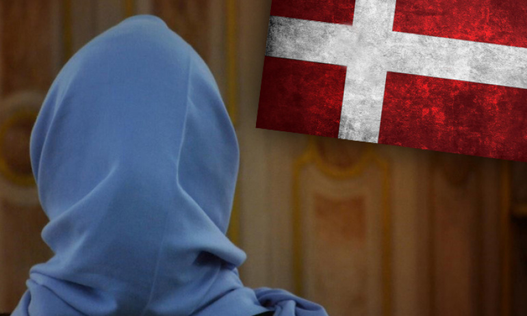 Danimarka Okullarda Başörtüsünü Yasaklıyacak