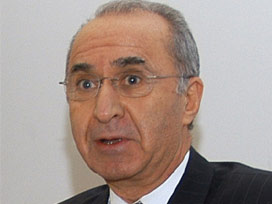 Hikmet Çetin Başörtüsüne Karşı