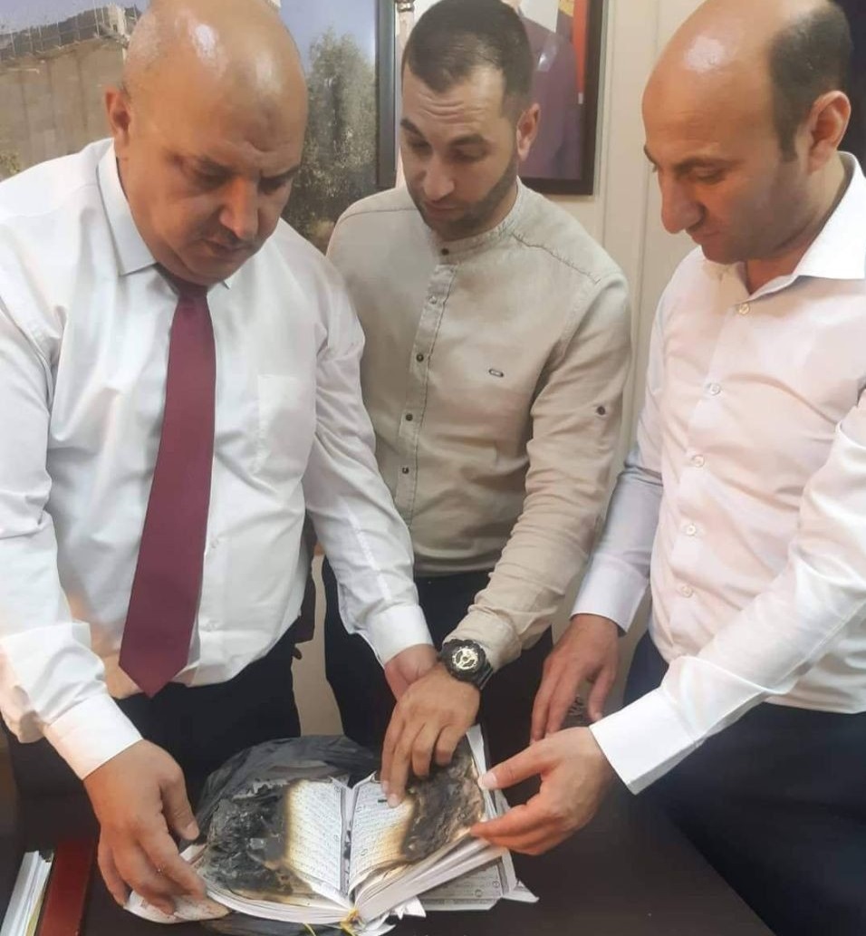 Siyonist Yerleşimci İşgalciler Kuran Yaktı