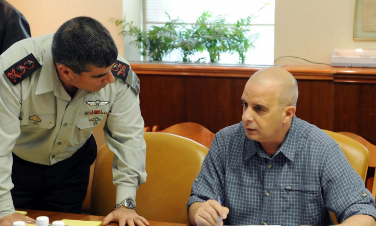 Şabak'ın Eski Başkanı: İsrail  Uçurumun Kenarında