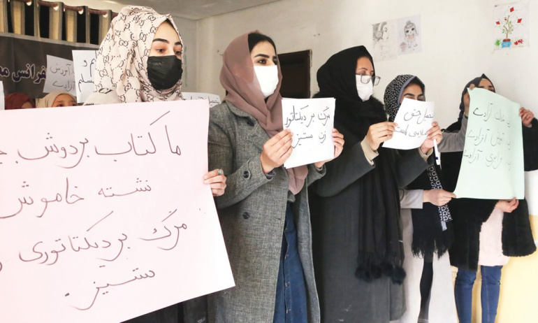 İslam Aleminin Taliban Sesizliği !