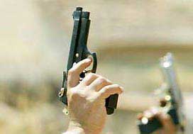 İnsanlara Kurşun Yağdırdı (VİDEO)