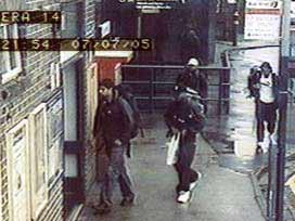 Londra'da operasyon: 14 tutuklama