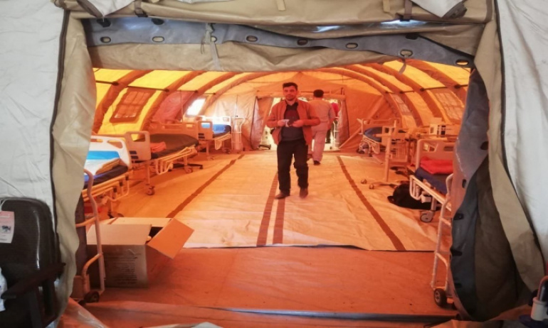 İran Adıyaman'da Sahra Hastanesi Kurdu