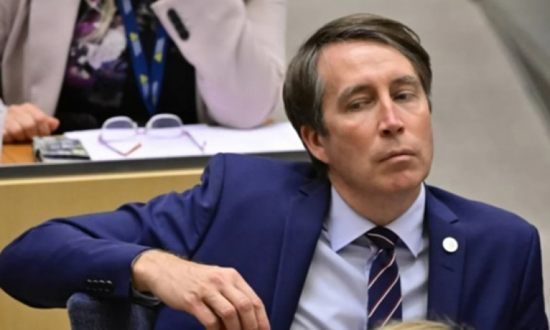 İsveç Meclisinde Skandal ! Peygamber Efendimize Hakaret Edildi