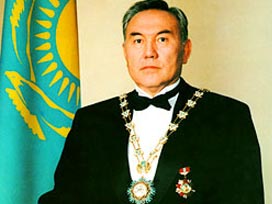 Nazarbayev: İlişkimiz güven veriyor