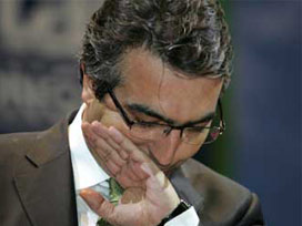 Erkan Mumcu'dan Mektup Var