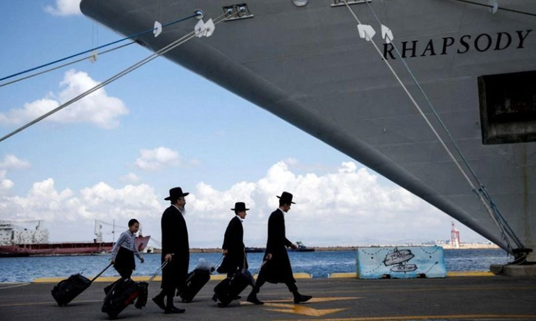 İşgalci İsrail'den Kaçan Binlerce Siyonist, Güney Kıbrıs'a Gitti