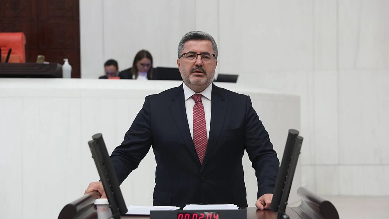 AK Partili Özkaya ABD'nin Yemen Saldırısını Böyle Savundu!