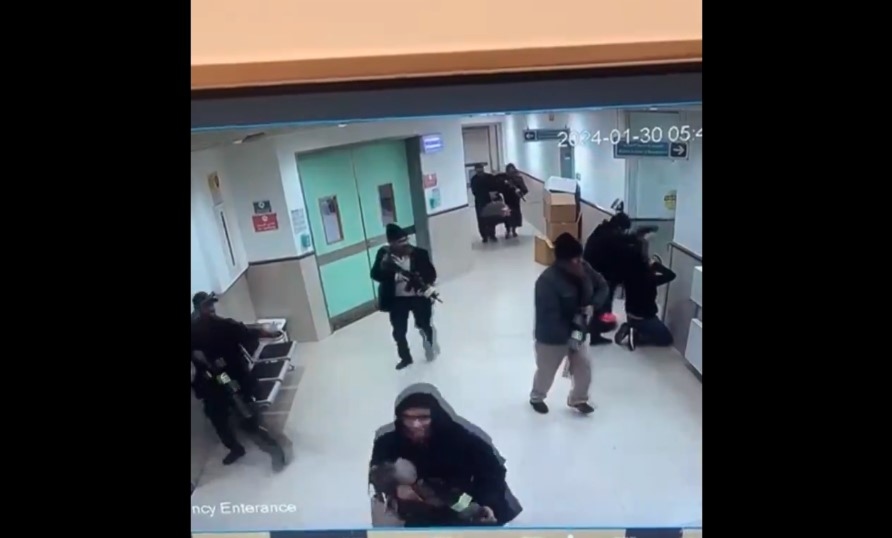 Siyonistler, Doktor Kıyafeti Giyip Hastaneye Sızdı (Video)