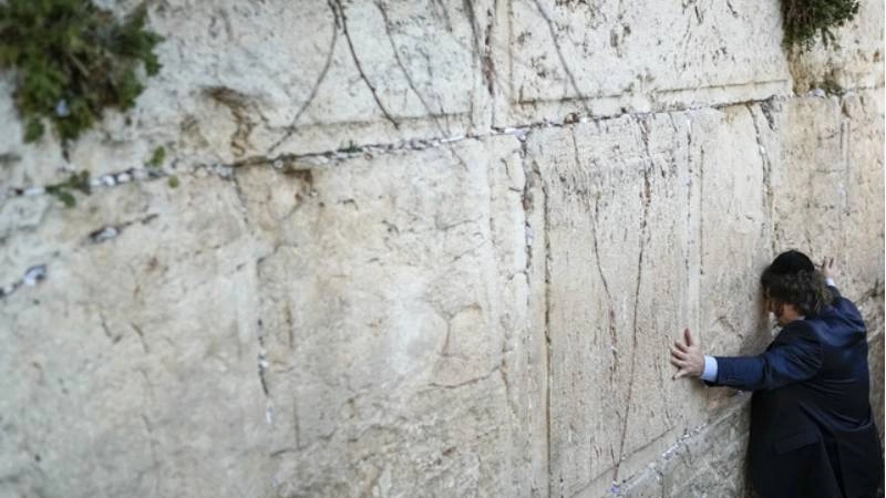 Ülkesi İflas Eden Arjantin Lideri Siyonizm'e Yaranma Peşinde!