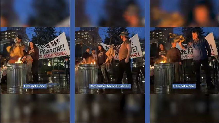 ABD'li Eski Askerler, Bushnell'in Anısına Üniformalarını Yaktı