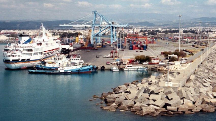 İsrail, Güney Kıbrıs'tan liman satın almaya çalışıyor