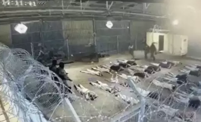 Dünya işte bu alçakları savunuyor! İnfial oluşturan görüntüler