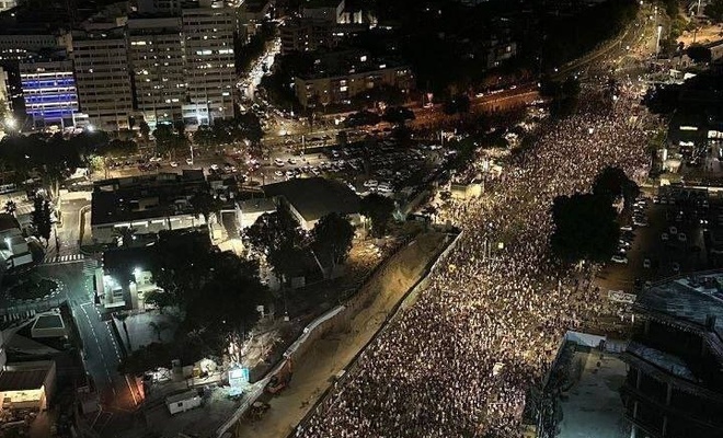 Yarım milyon İşgalci Sokağa Döküldü!  Kassam'dan mesaj: Anlaşma mı, ölüm mü?