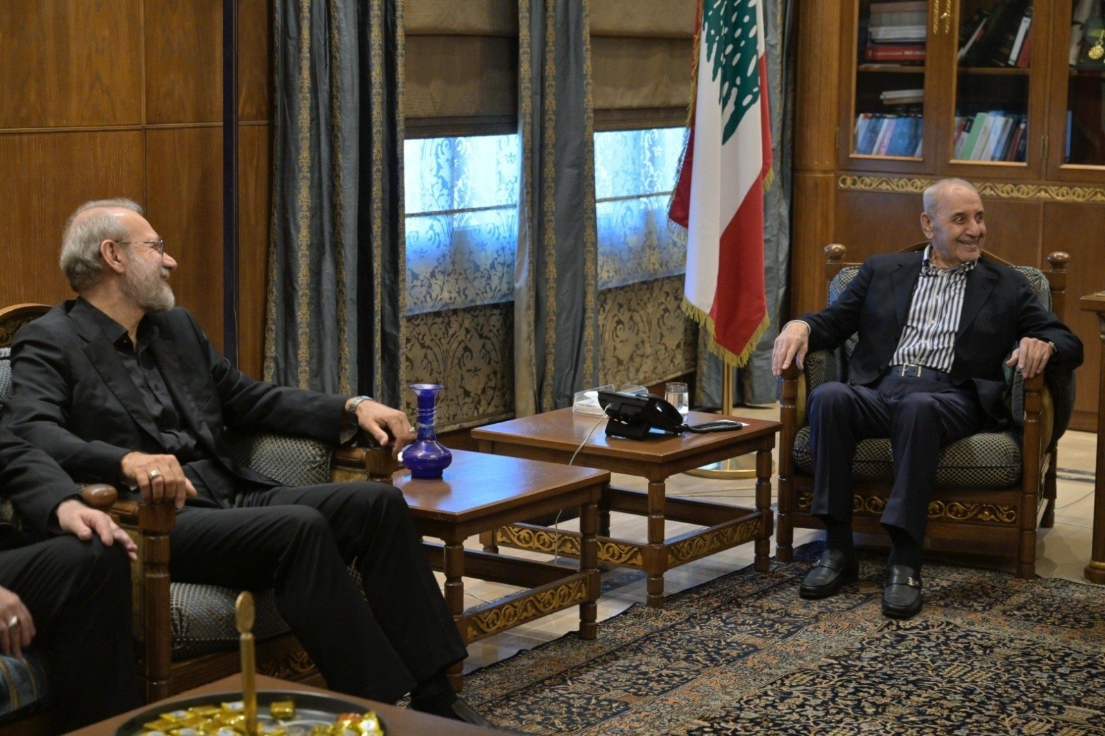 Laricani: Lübnan'ın Okyanus Ötesinden Emir Almamasını Umuyoruz!