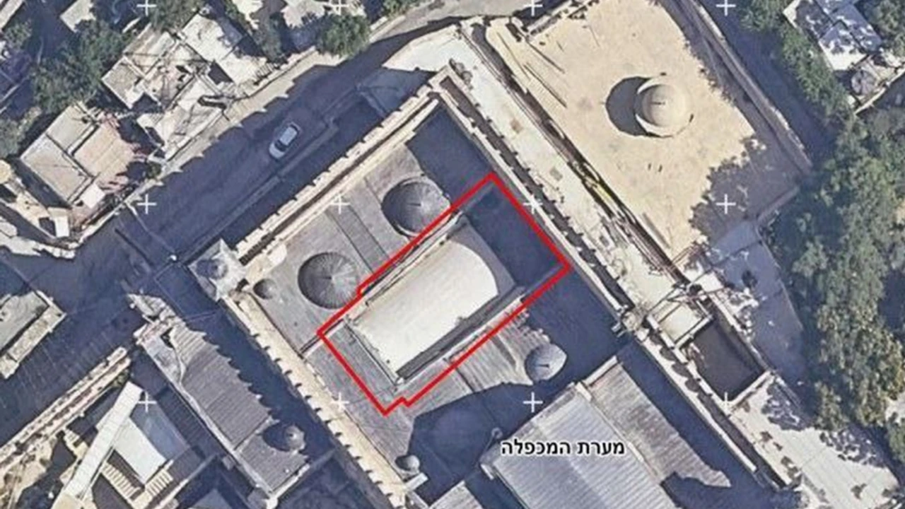 Siyonist rejim, İbrahim Camii'nin çatısını işgal etti