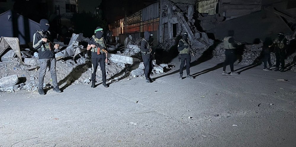 Kassam Tugayları, Gazze'deki yeni bir İsrailli tutuklunun cesedini Kızılhaç'a teslim etti.