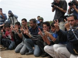 Hasta ve Yaşlı Tutsaklar Bırakılmıyor