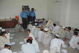 Müşerref Lal Mescid'i Yıkıyor