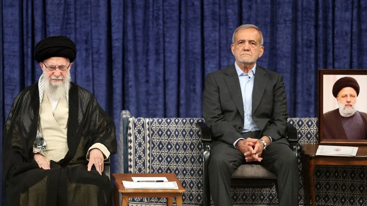 85 öğrencinin şehit edildiği saldırıyla ilgili Pezeşkiyan'dan açıklama