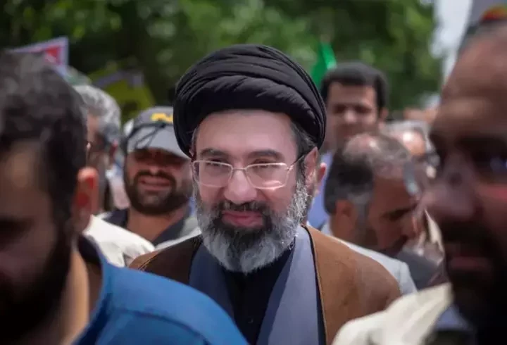 Müçteba Hamaney  İran'ın Yeni Lideri Olarak Seçildi