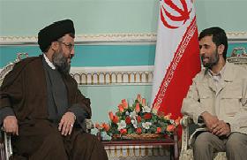 Nasrallah Ahmedinejad'la Böyle Kucaklaştı(VİDEO)