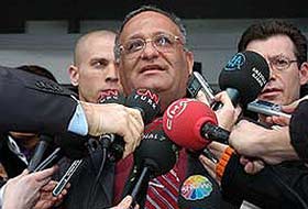 İsrailli Vekil Bavulunu Topladı