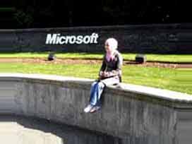 Bill Gates'in Başörtülü Türk Dahisi