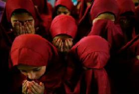 Lal Mescid'de Kız Öğrenci Olmak (Video)