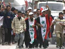 Şiiler, 7. İmam Musa'nın Türbesinde Toplandı