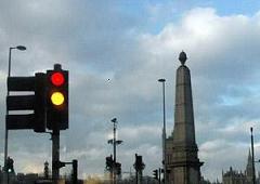 Yobazlar Trafikteki Yeşil Işıkları Kırıyor