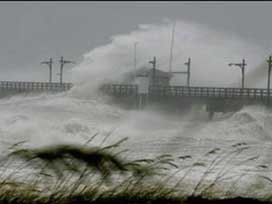 Filipinler'de Sel, 32 Ölü