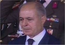 Sezer Gitti Yağmur Geldi...