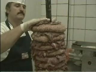Döner Kralına Bozuk Et Cezası