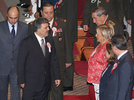 Tek kelimeyle: Ayıp