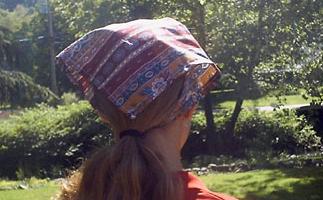 Belçika'da Başörtüsü Yerine Bandana