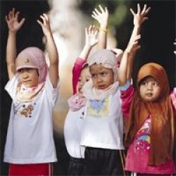 Malezya'da Oruç Polisi İşbaşında