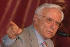 Selçuk: Türkiye'de türban yasağı yok (VİDEO)