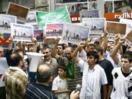 Çerkezlerden 'Soykırım Protestosu'