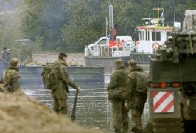 Tank Nehre Uçtu 1 Ölü
