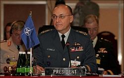 Nato Taliban'ı bitirmekte kararlı