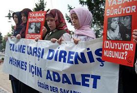 Sakarya'da 109. Başörtüsü Eylemi (FOTO)