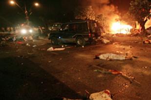 Butto'nun Mitinginde Patlama 20 Ölü